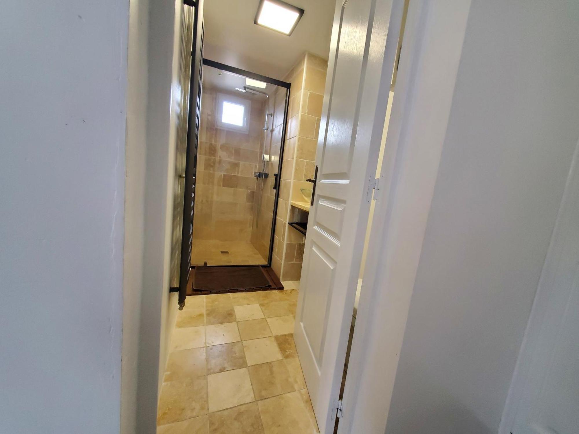 Appart 28m2 avec jardin et parking privé Lägenhet Milhaud Exteriör bild